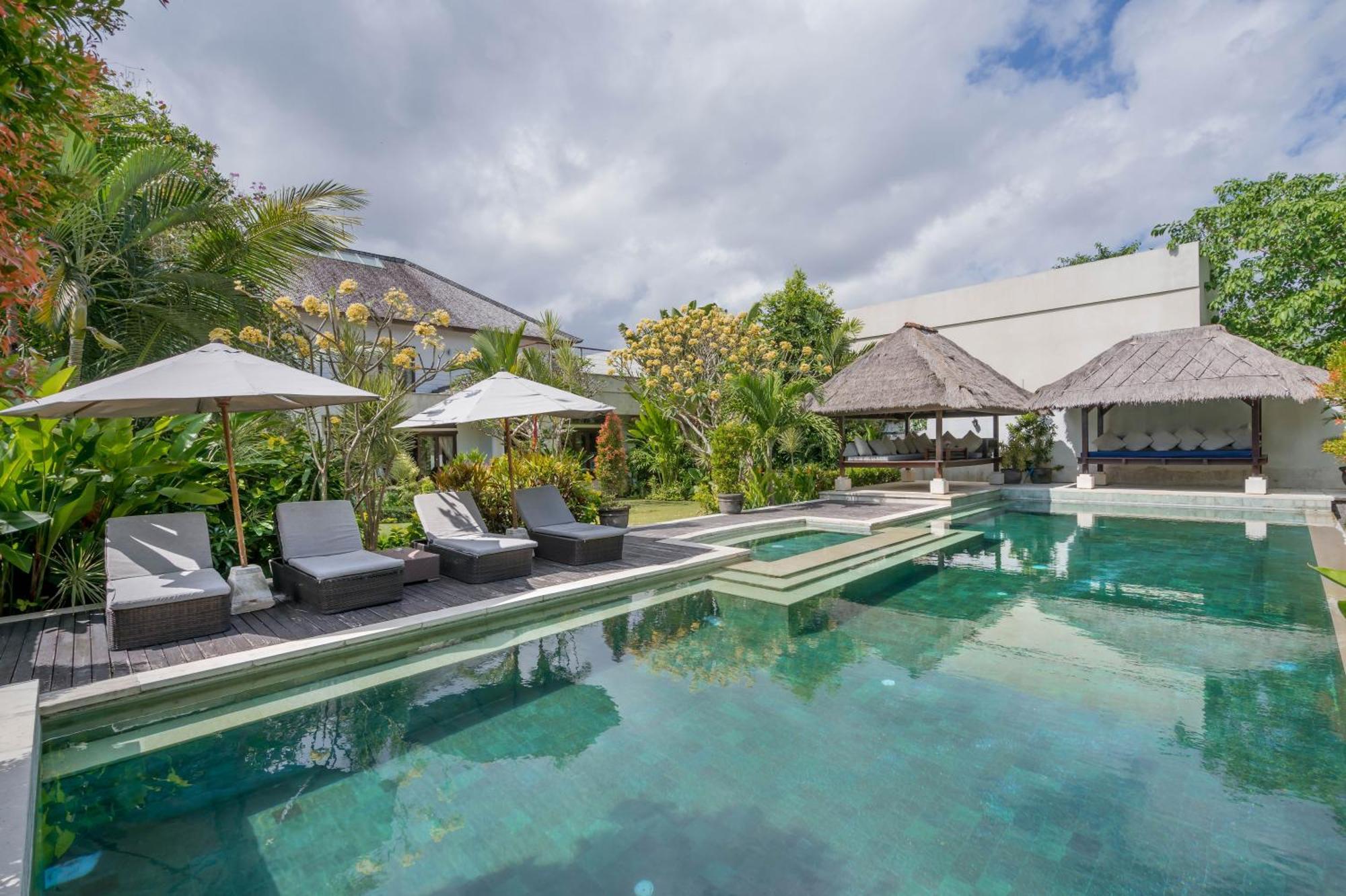 Villa Kaira Estate Canggu Esterno foto