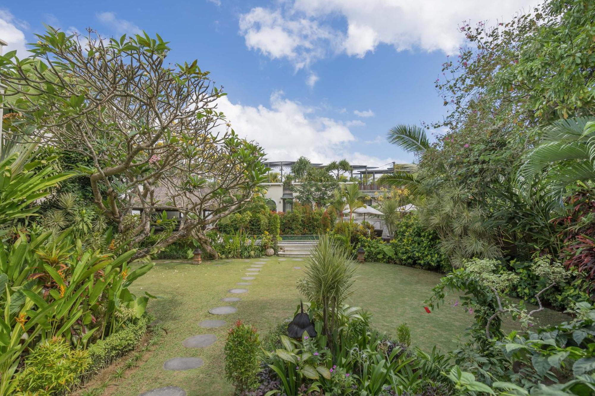 Villa Kaira Estate Canggu Esterno foto