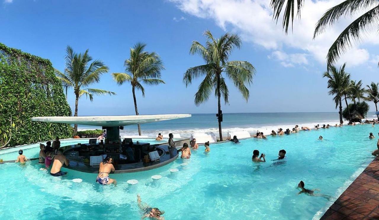 Villa Kaira Estate Canggu Esterno foto